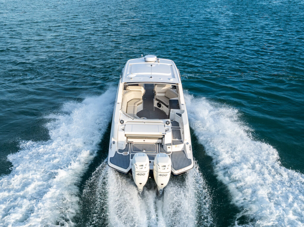 Day boat underway in South Florida