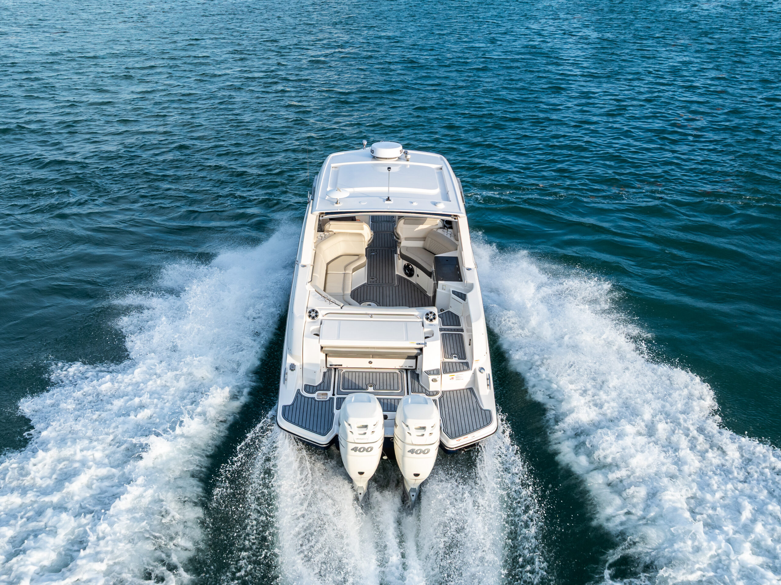Day boat underway in South Florida